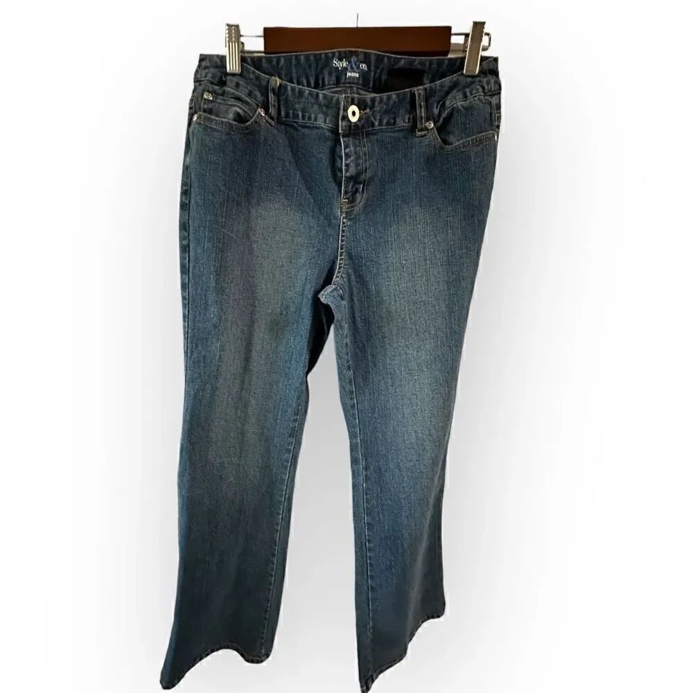 Style & Co. dark wash denim jeans straight leg women’s size 10p
